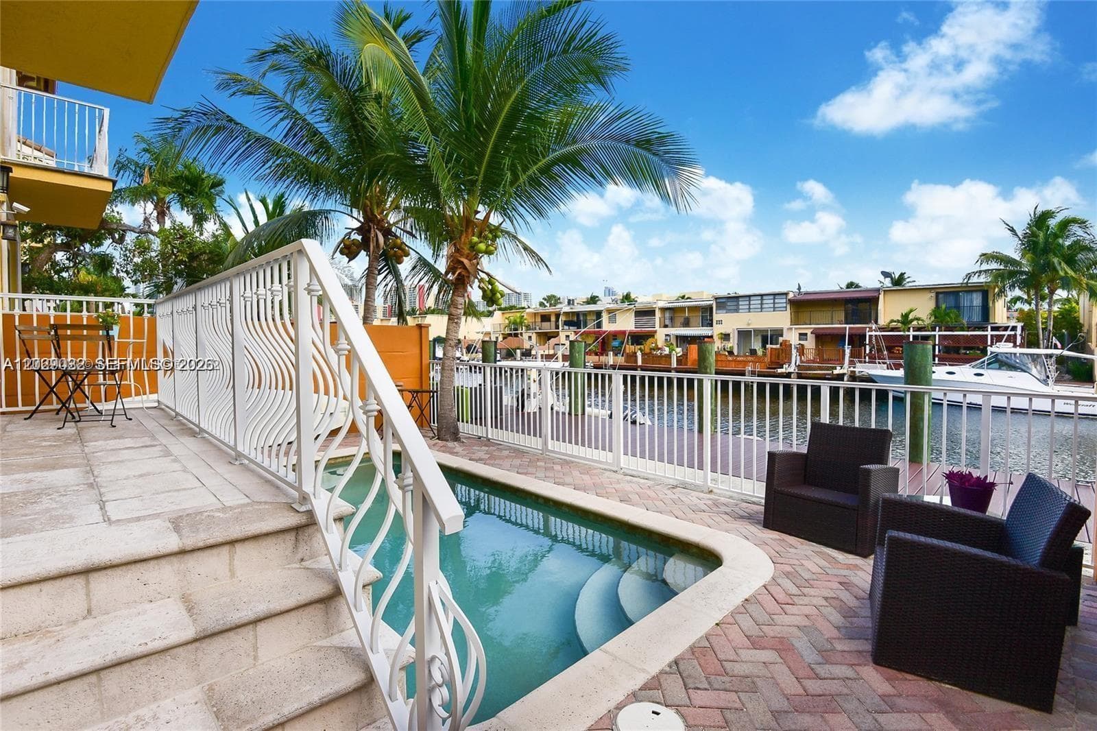 3870 NE 168th St # 2, North Miami Beach, FL 33160 — zdjęcie 5