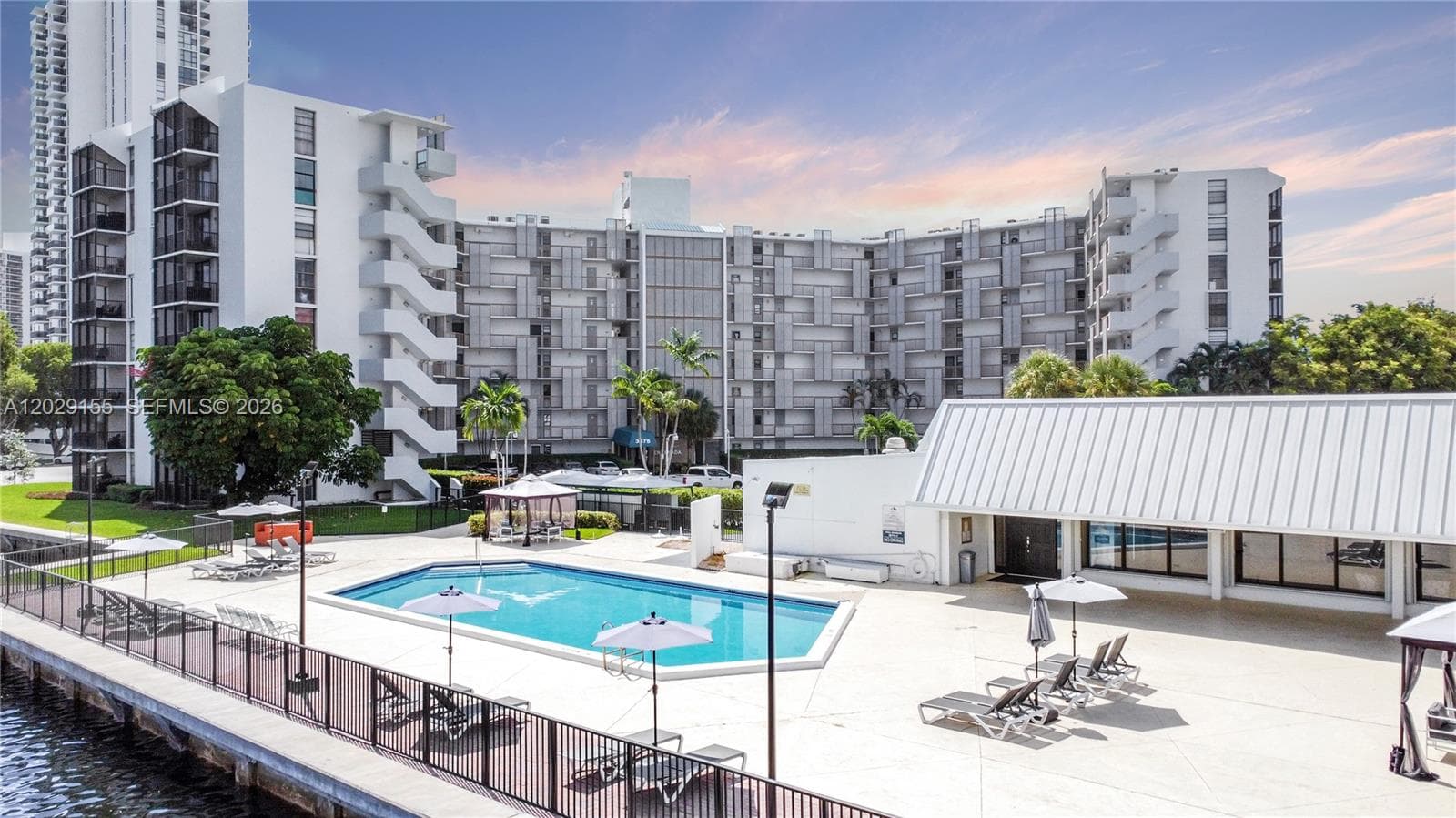 3475 N Country Club Dr # 503, Aventura, FL 33180 — zdjęcie 2