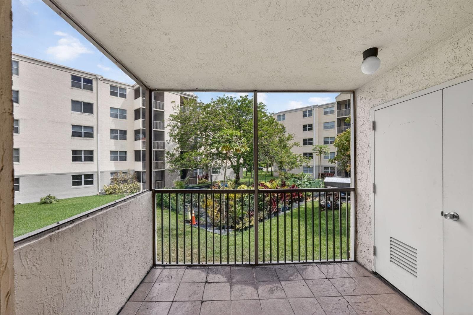 8353 Lake Drive # 204, Doral, FL 33166 — zdjęcie 5