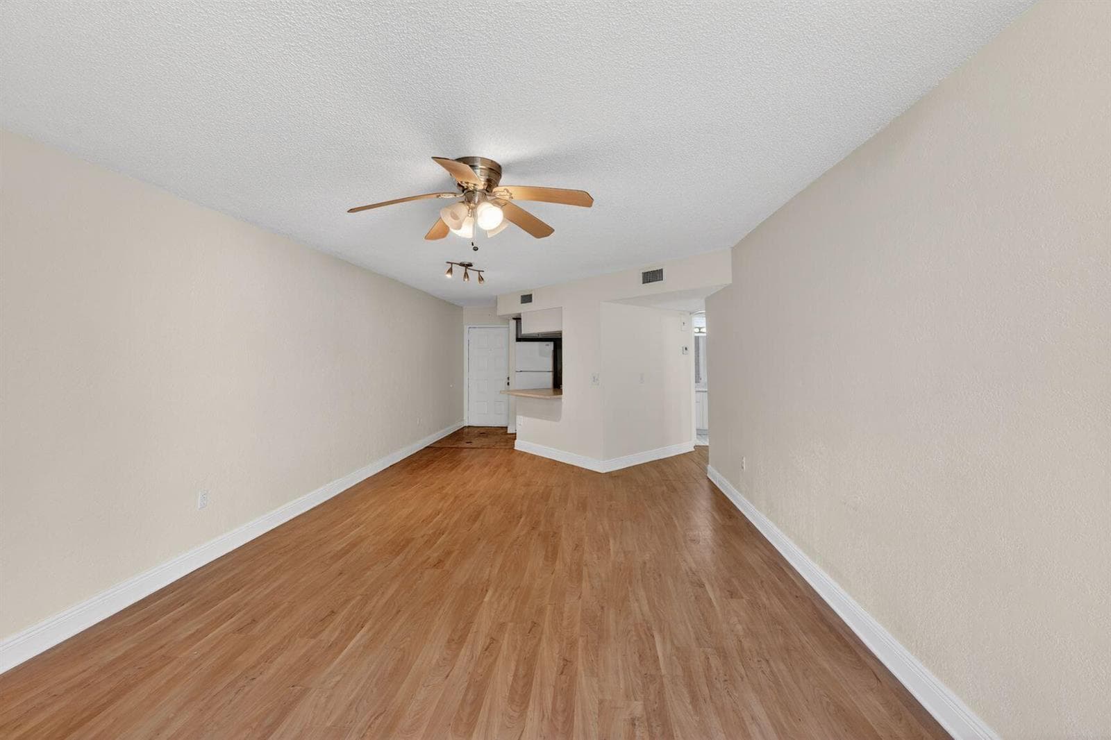 8353 Lake Drive # 204, Doral, FL 33166 — zdjęcie 4