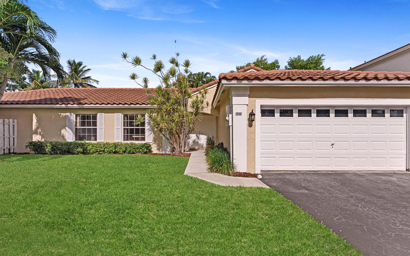 9532 NW 9th Court, Plantation, FL 33324 — zdjęcie 2