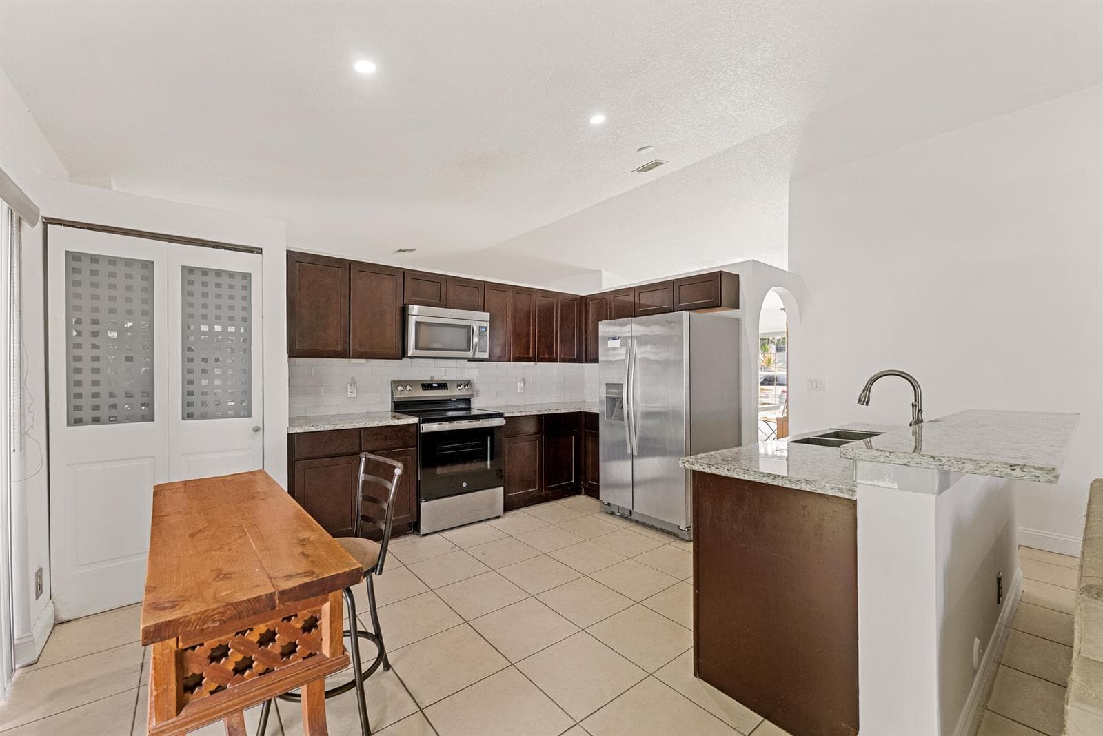 9532 NW 9th Court, Plantation, FL 33324 — zdjęcie 4