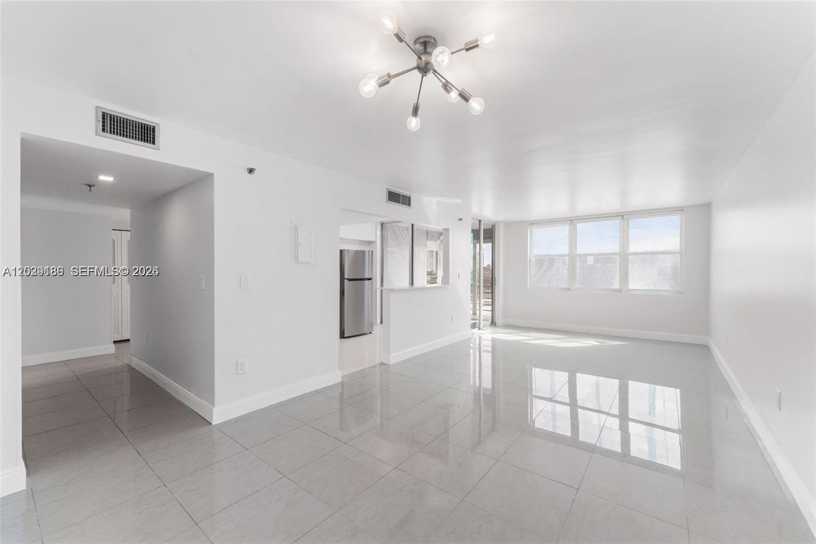 17890 W Dixie Hwy 501 Hwy # 501, North Miami Beach, FL 33160 — zdjęcie 3