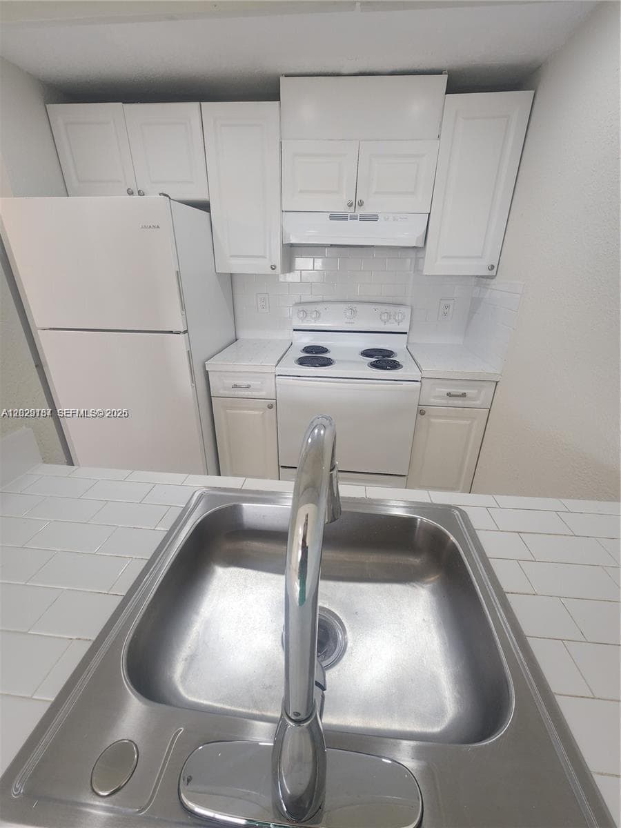 19600 SW 110th Ct # 209, Cutler Bay, FL 33157 — zdjęcie 3