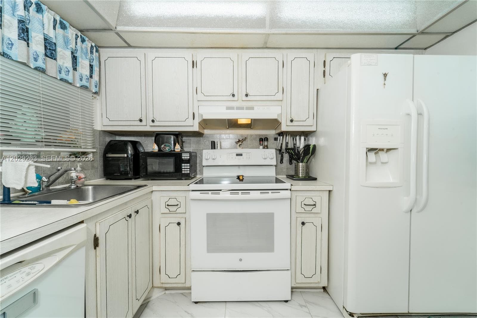 2811 N Pine Island Rd # 102, Sunrise, FL 33322 — zdjęcie 4