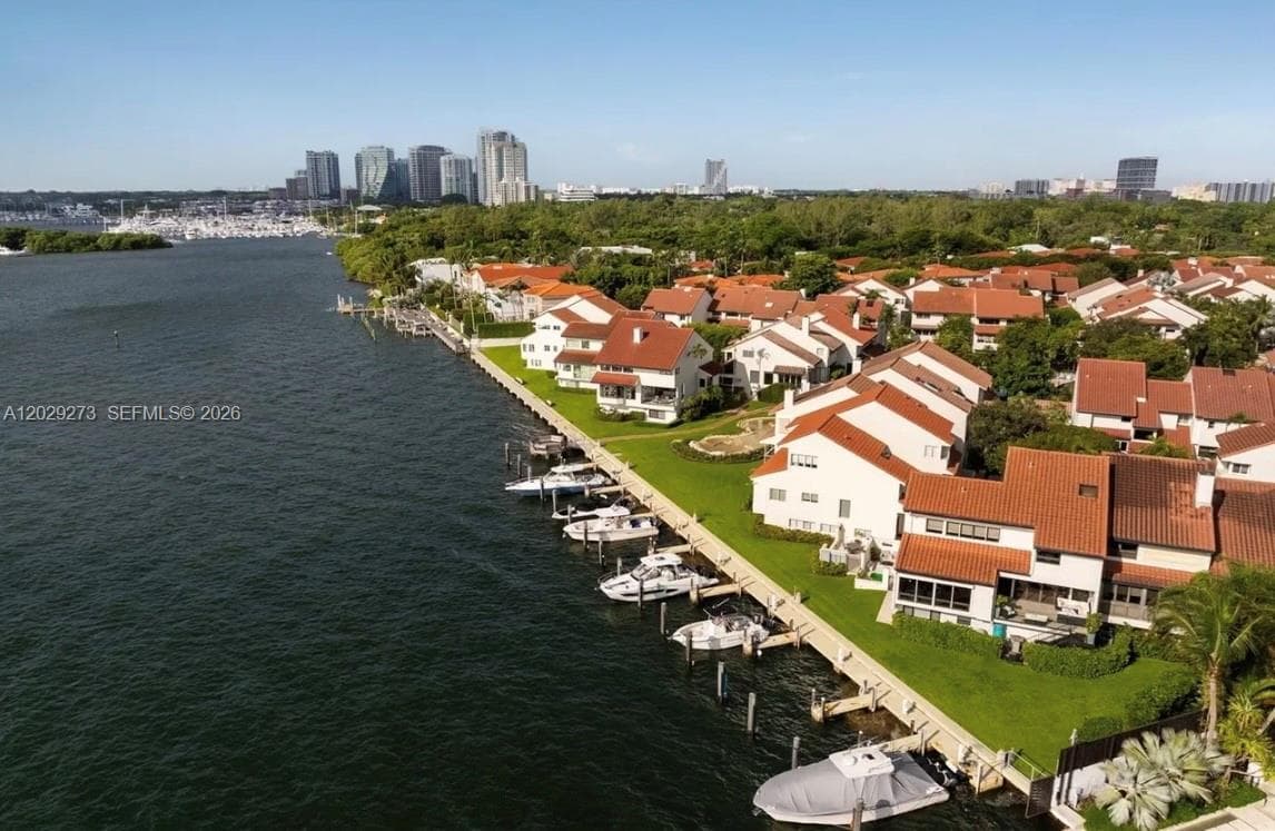 2000 S Bayshore Dr # 58, Miami, FL 33133 — zdjęcie 2