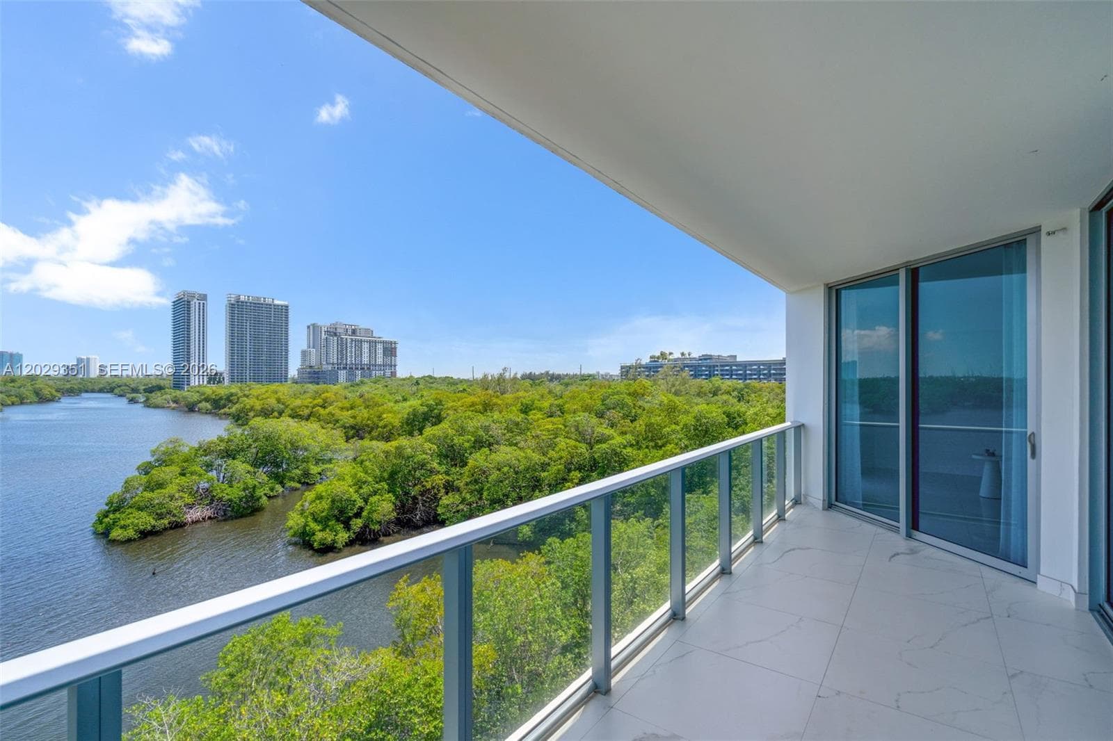 17111 BISCAYNE BL # 506, North Miami Beach, FL 33160 — zdjęcie 2