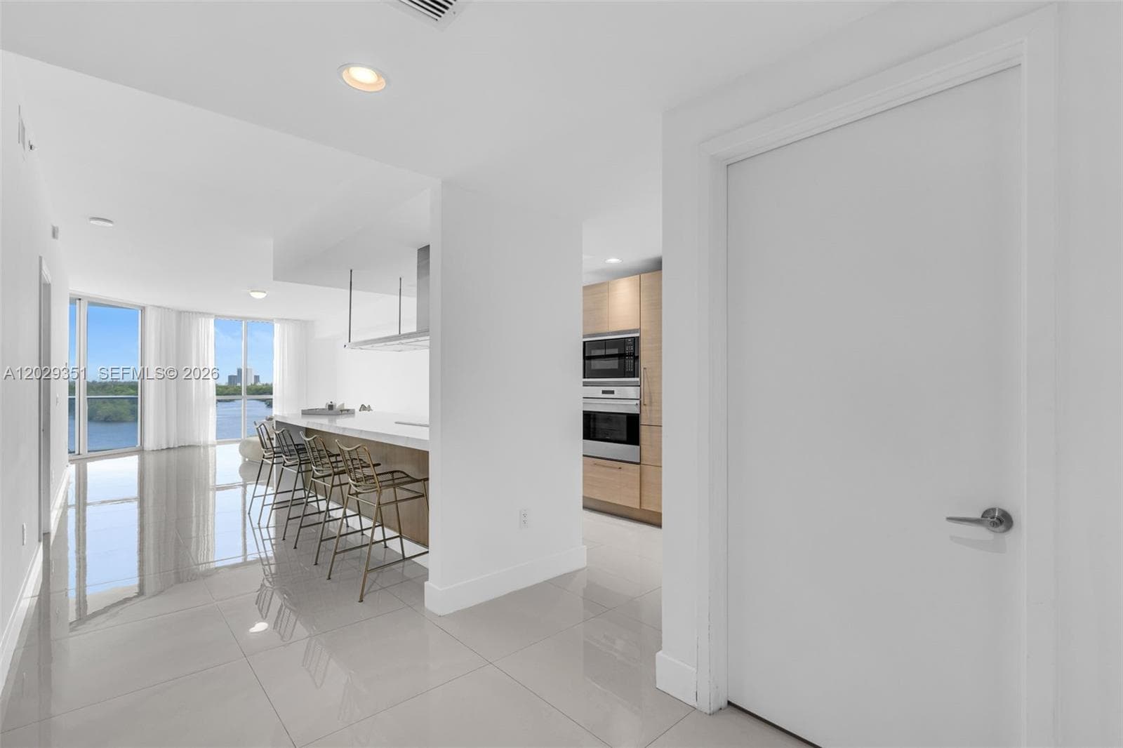 17111 BISCAYNE BL # 506, North Miami Beach, FL 33160 — zdjęcie 5