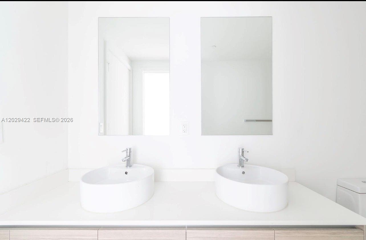 121 NE 34th St # 1412, Miami, FL 33137 — zdjęcie 4