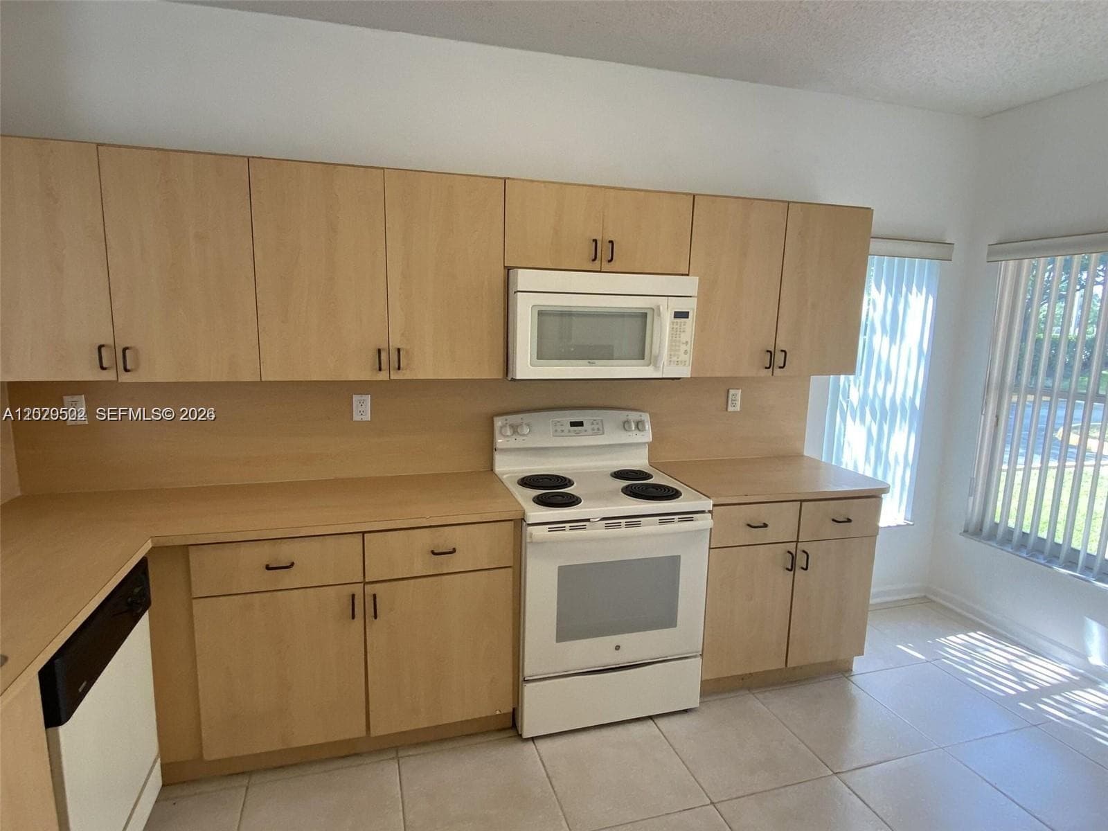 7980 S Southwood Cir # 0, Davie, FL 33328 — zdjęcie 5