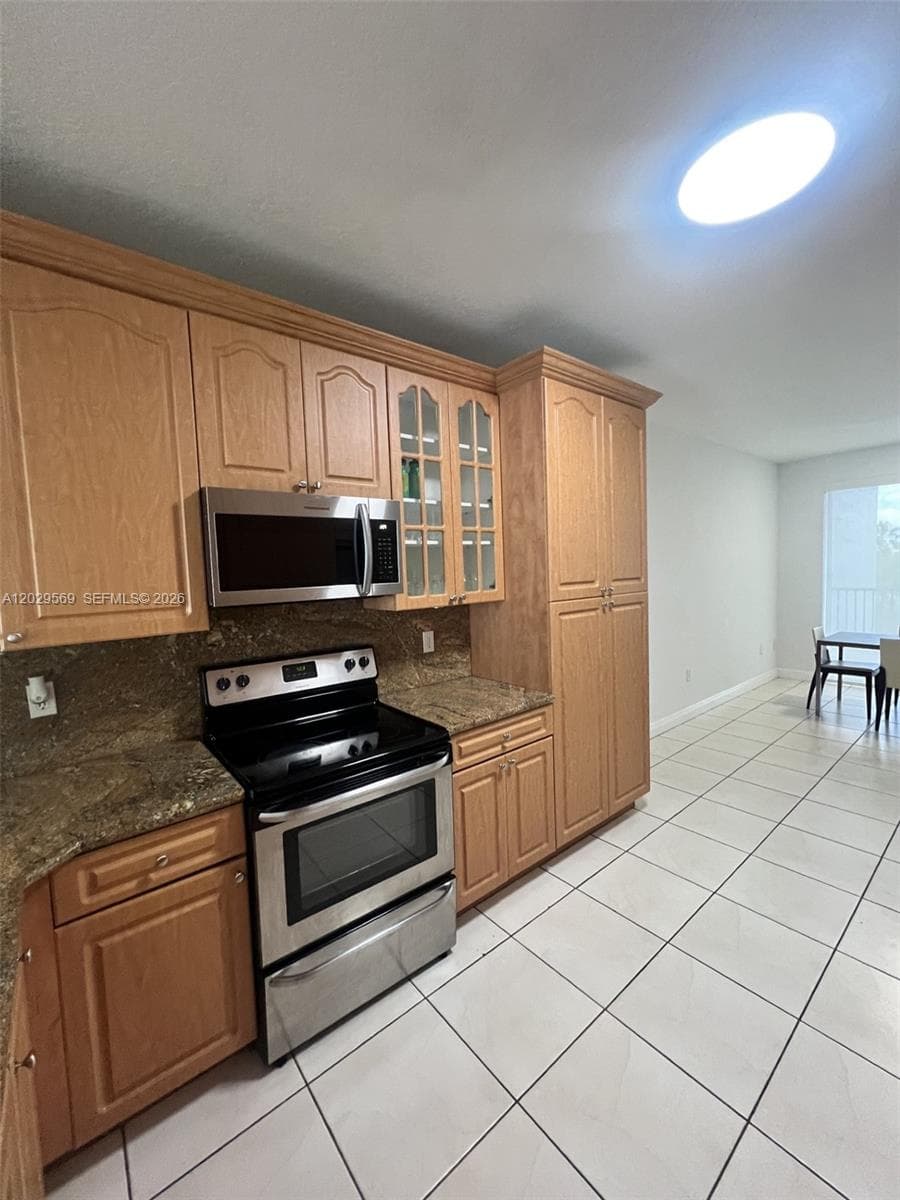10750 NW 66th St # 401, Doral, FL 33178 — zdjęcie 5