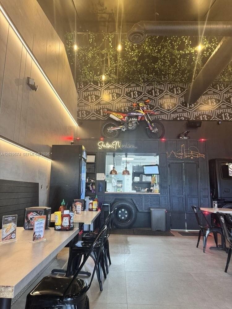 8205 NW 12th St, Doral, FL 33126 — zdjęcie 5