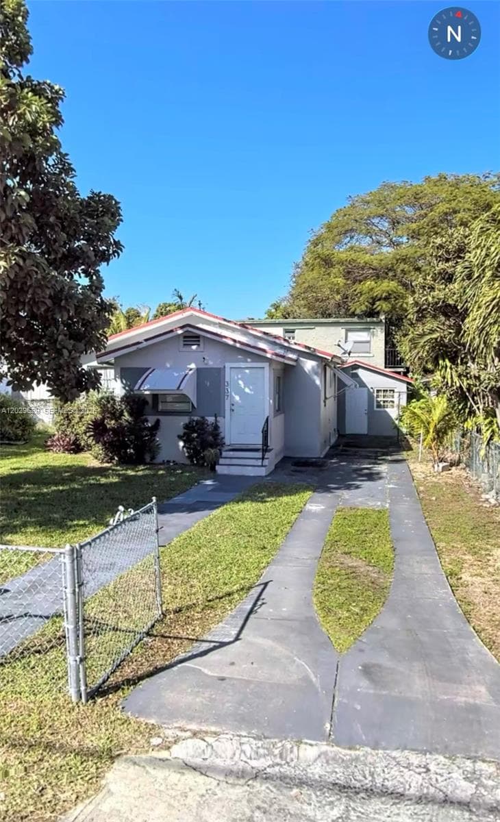 337 NE 56th St, Miami, FL 33137 — zdjęcie 2