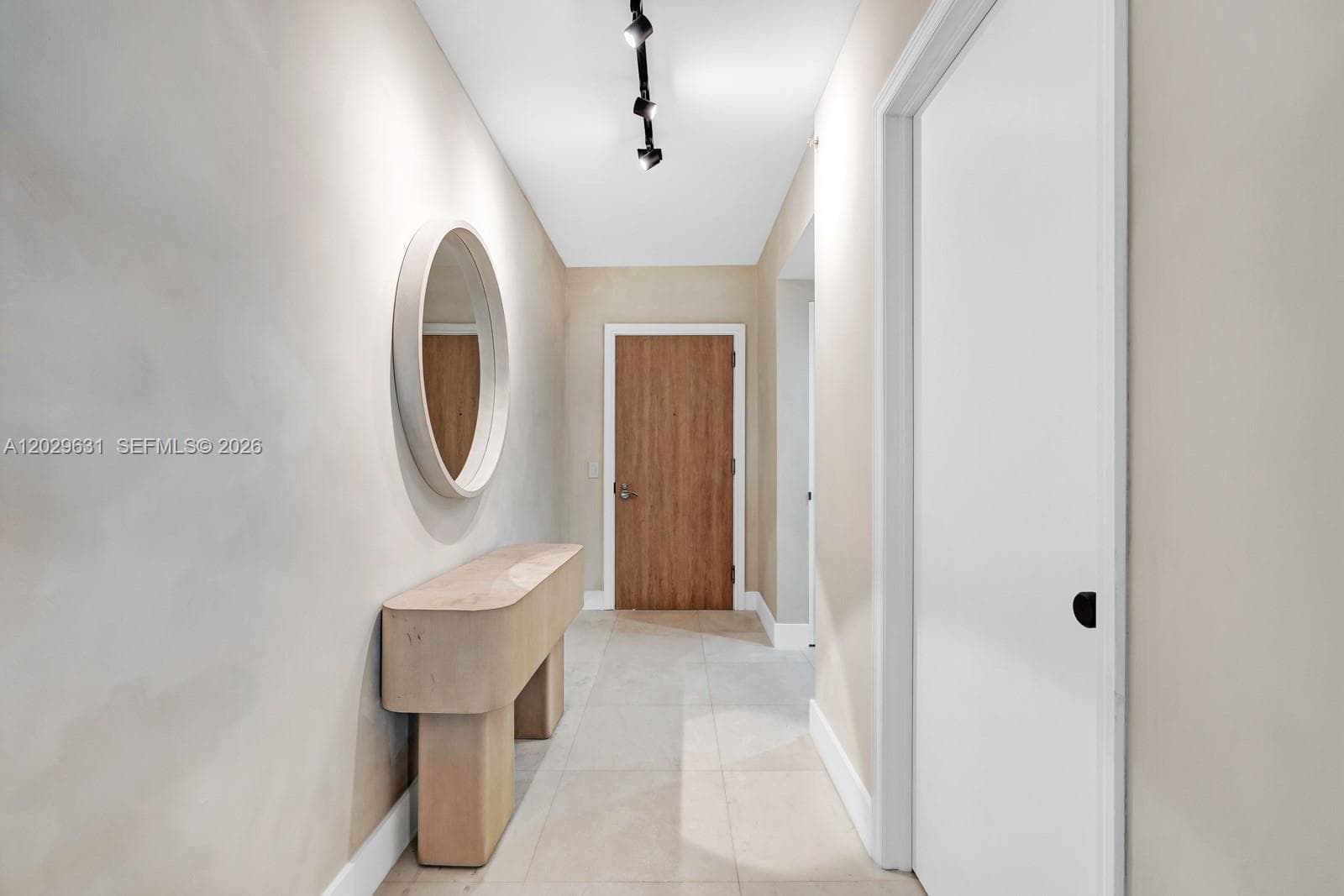 5875 Collins Ave # 501, Miami Beach, FL 33140 — zdjęcie 3