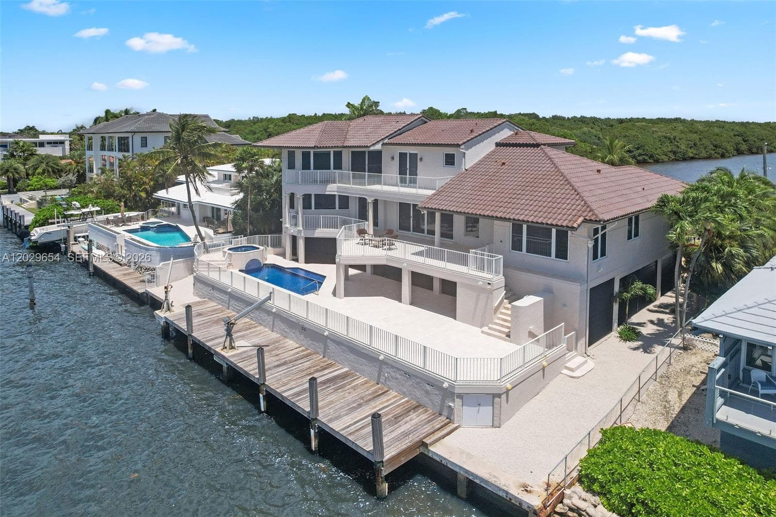 750 Lugo Ave, Coral Gables, FL 33156 — zdjęcie 2