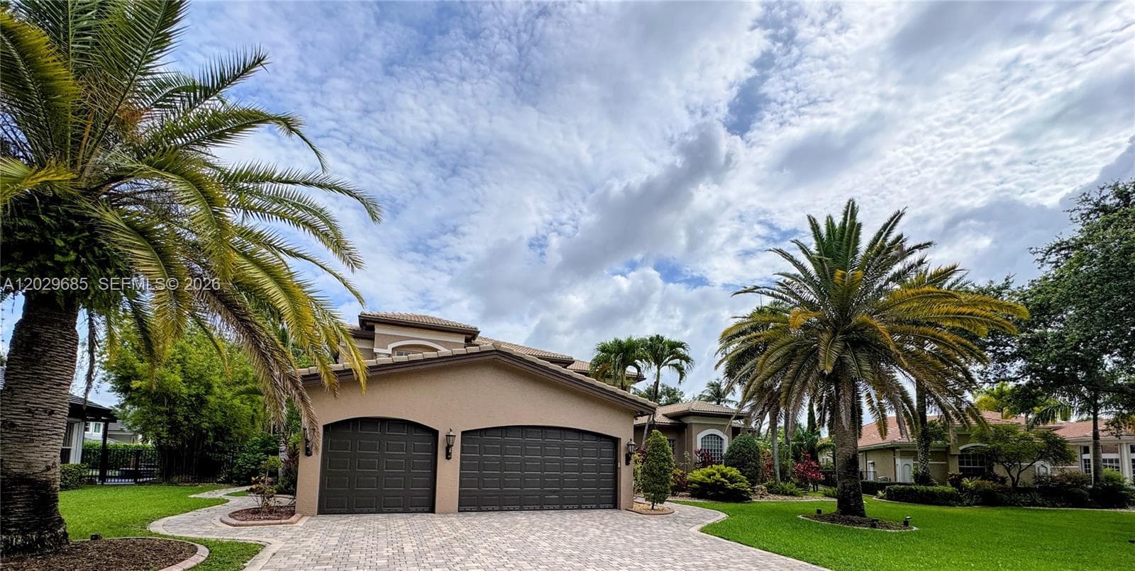 10445 Canterbury Ct, Davie, FL 33328 — zdjęcie 3