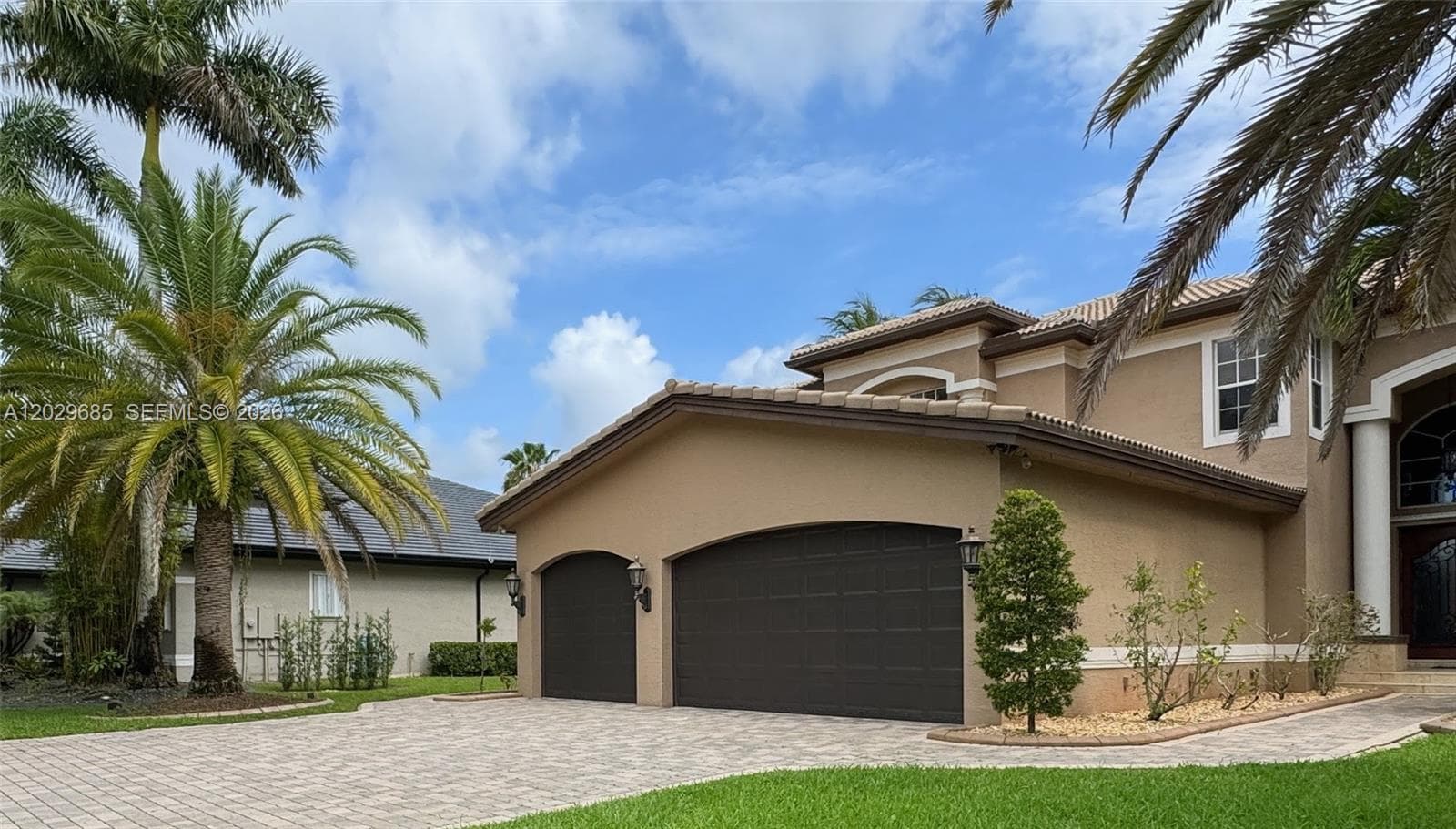 10445 Canterbury Ct, Davie, FL 33328 — zdjęcie 4