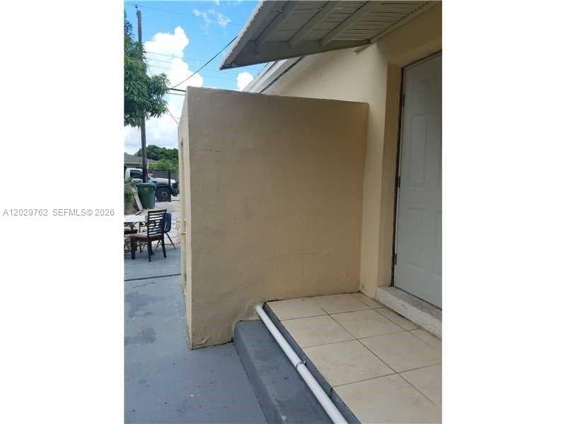 3240 NW 10th Ave, Miami, FL 33127 — zdjęcie 2