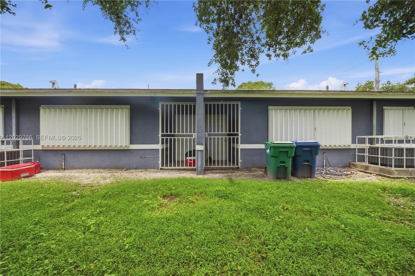 2249/2251 NW 66th St, Miami, FL 33147 — zdjęcie 2