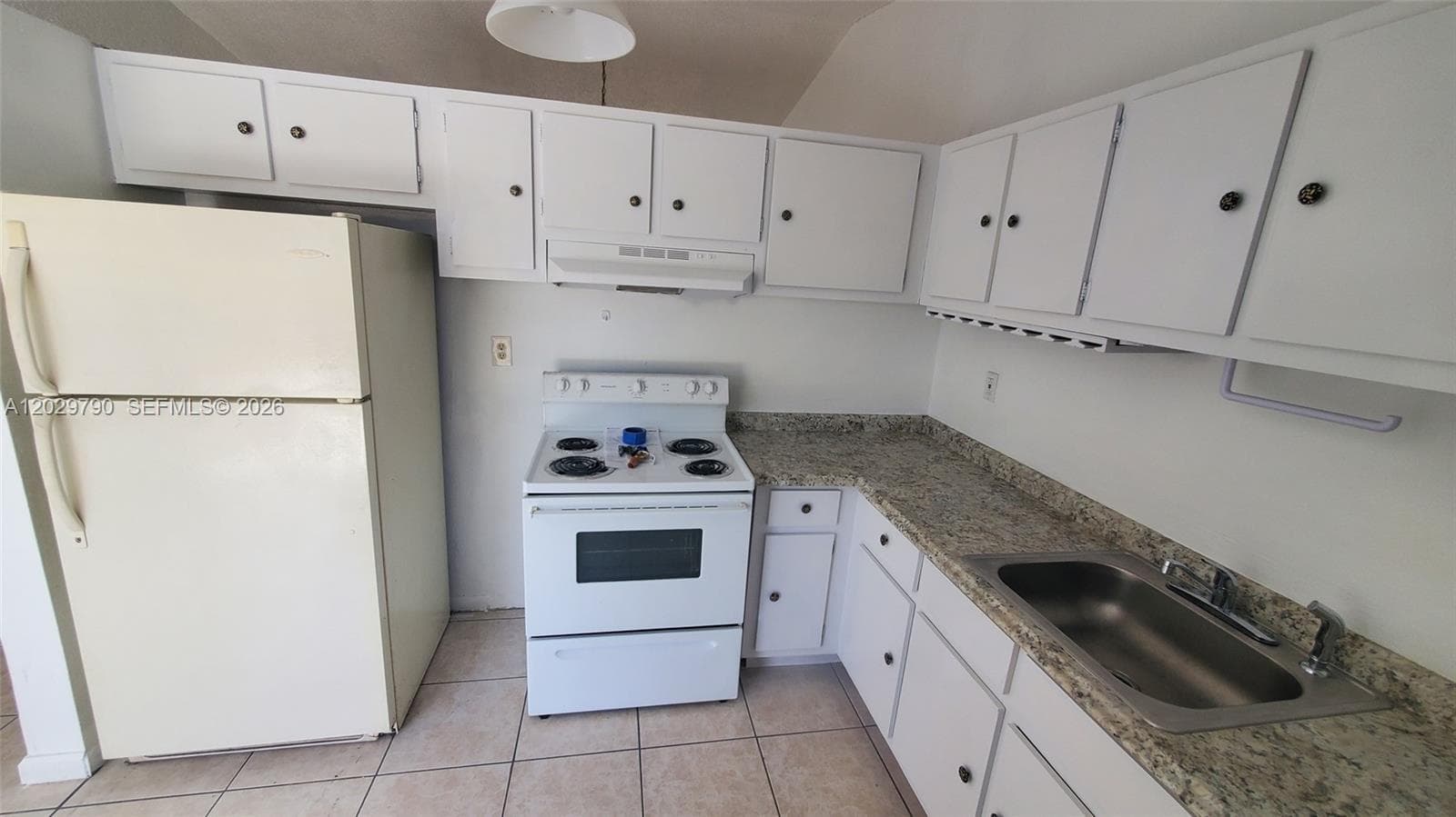 18047 NW 41ST PL # 0, Miami, FL 33055 — zdjęcie 5