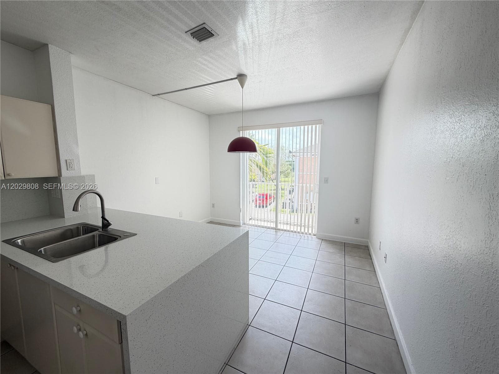 7080 NW 177th St # 209-13, Hialeah, FL 33015 — zdjęcie 2