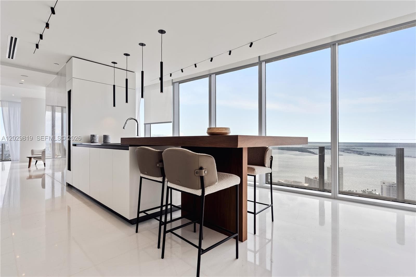 300 E Biscayne Blvd Way # 5101, Miami, FL 33131 — zdjęcie 4