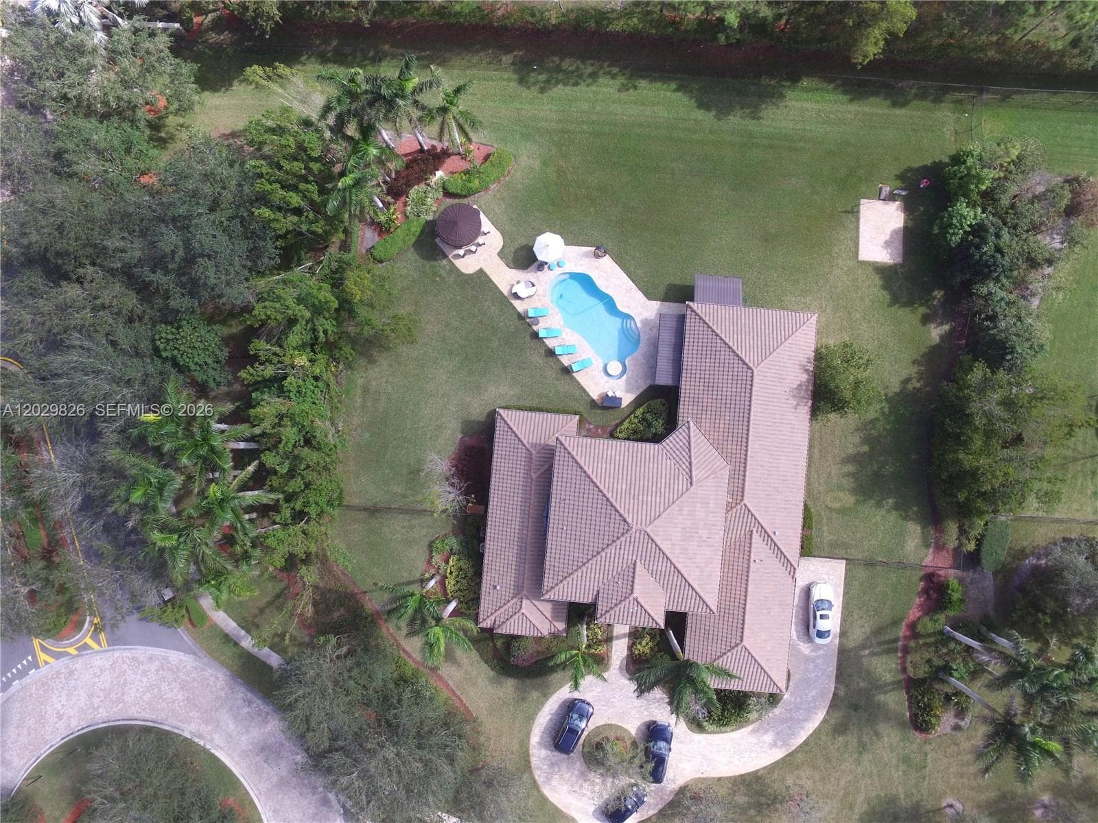 2750 E Jockey Cir E, Davie, FL 33330 — zdjęcie 2