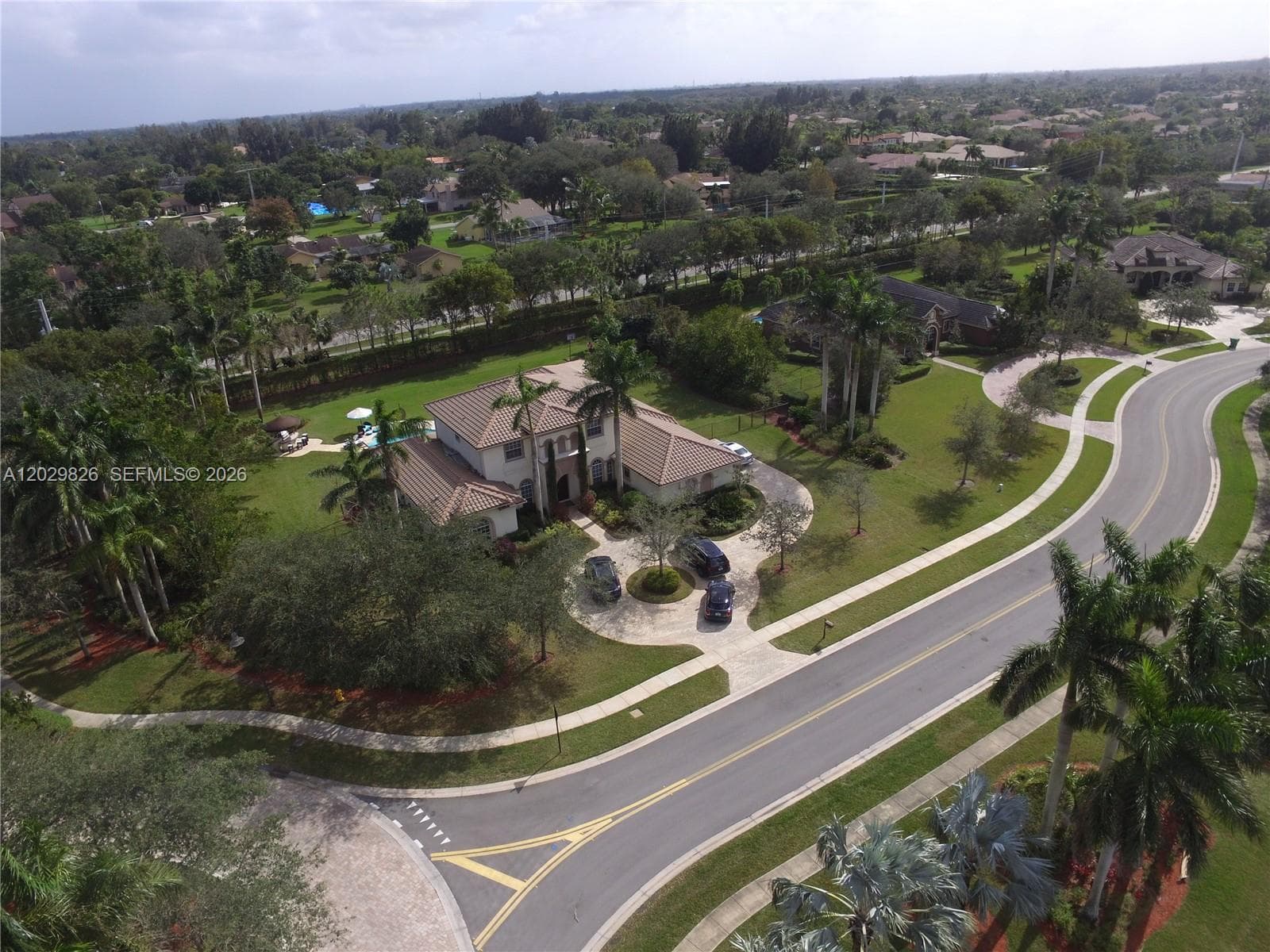 2750 E Jockey Cir E, Davie, FL 33330 — zdjęcie 5