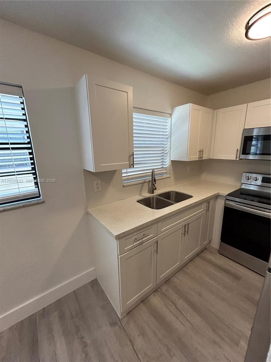 5960 W 25th Ct # 102, Hialeah, FL 33016 — zdjęcie 4