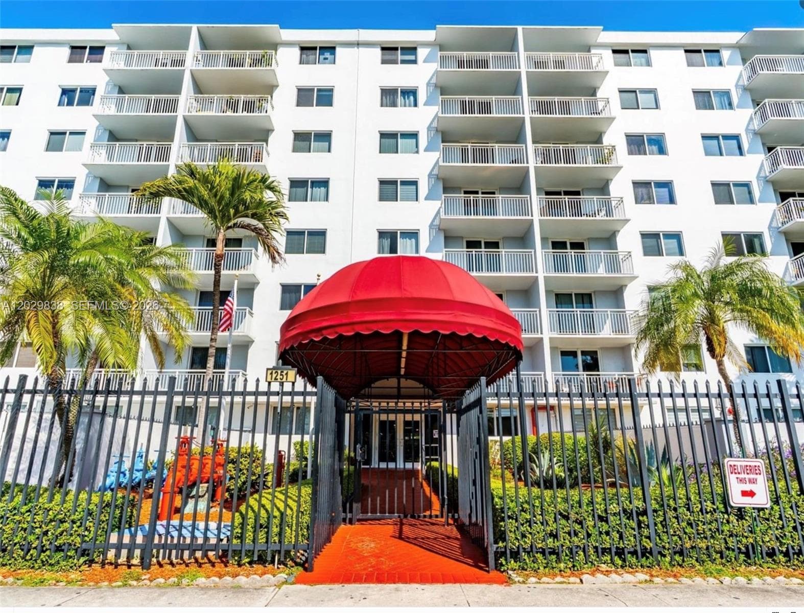 1251 NE 108th St # 617, Miami, FL 33161 — zdjęcie 3