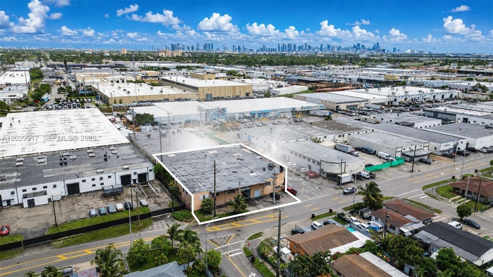 455 E 10th Ave, Hialeah, FL 33010 — zdjęcie 3