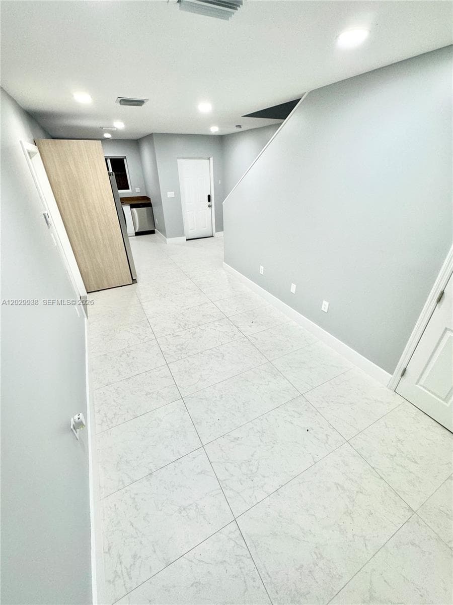 930 NW 2nd St, Fort Lauderdale, FL 33311 — zdjęcie 5