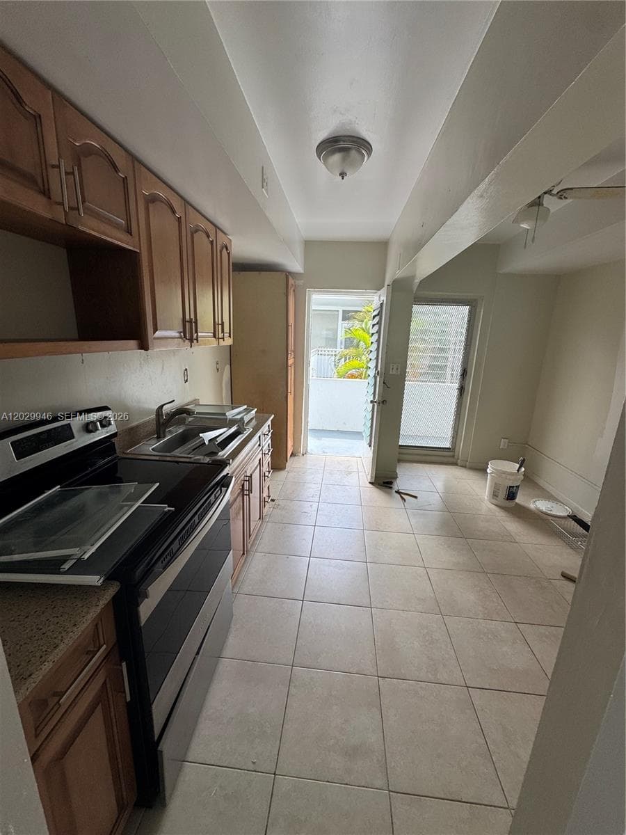 10281 E Bay Harbor Dr # D3, Bay Harbor Islands, FL 33154 — zdjęcie 4