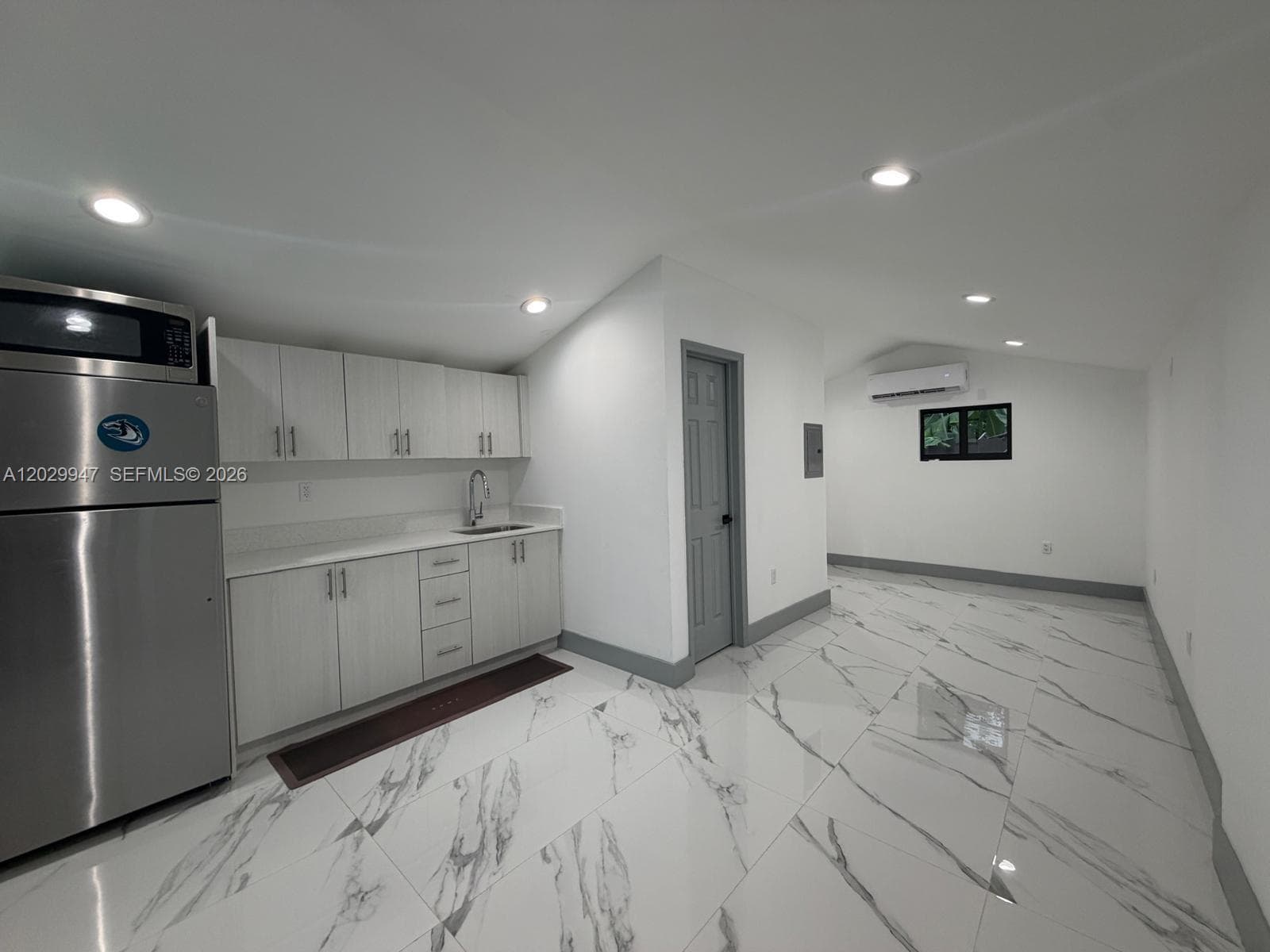 5350 NW 174th Dr, Miami Gardens, FL 33055 — zdjęcie 3