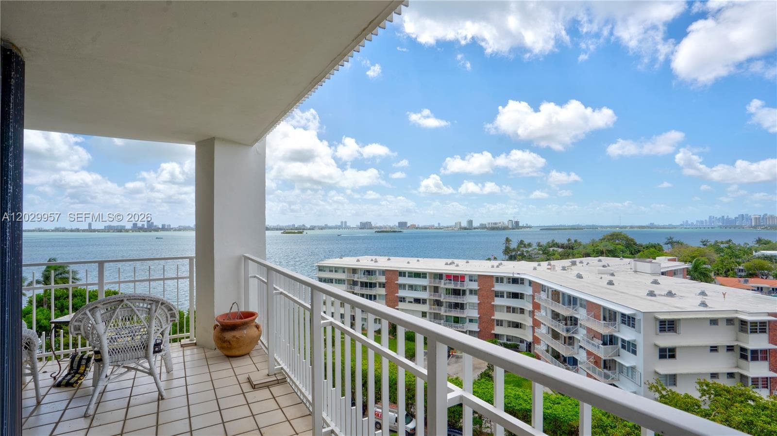 4000 Towerside Ter # 908, Miami, FL 33138 — zdjęcie 5