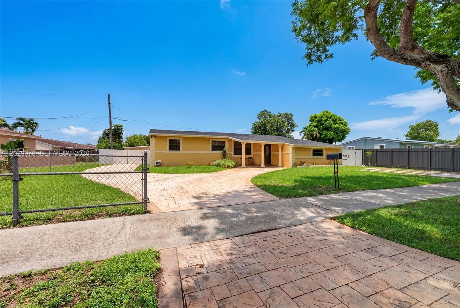 18930 NW 44th Ct # A, Miami Gardens, FL 33055 — zdjęcie 3