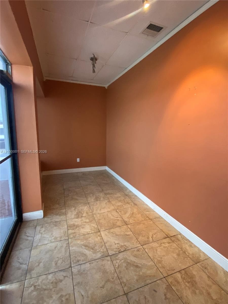 4796 NW 167th St, Miami Gardens, FL 33014 — zdjęcie 3