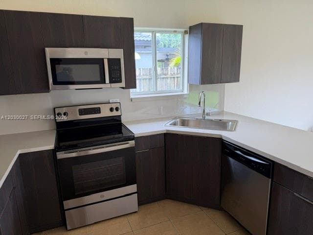 706 SE 14th Ave, Homestead, FL 33033 — zdjęcie 3