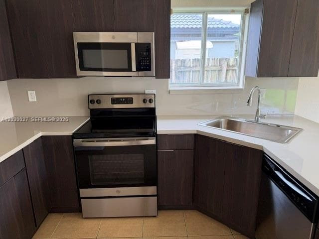 706 SE 14th Ave, Homestead, FL 33033 — zdjęcie 4
