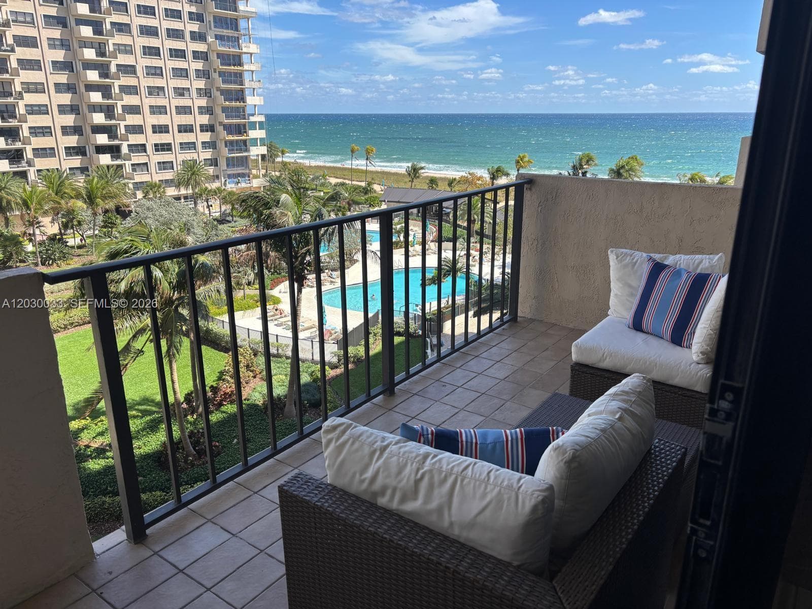 4900 N Ocean Blvd # 702, Lauderdale By The Sea, FL 33308 — zdjęcie 4