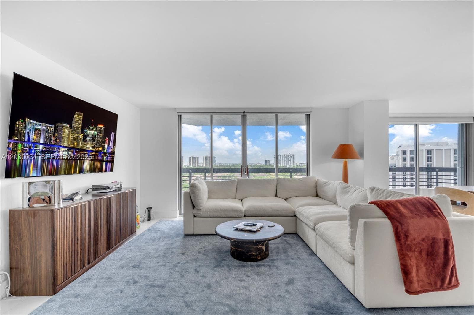 3500 Mystic Pointe Dr # 1205, Aventura, FL 33180 — zdjęcie 4