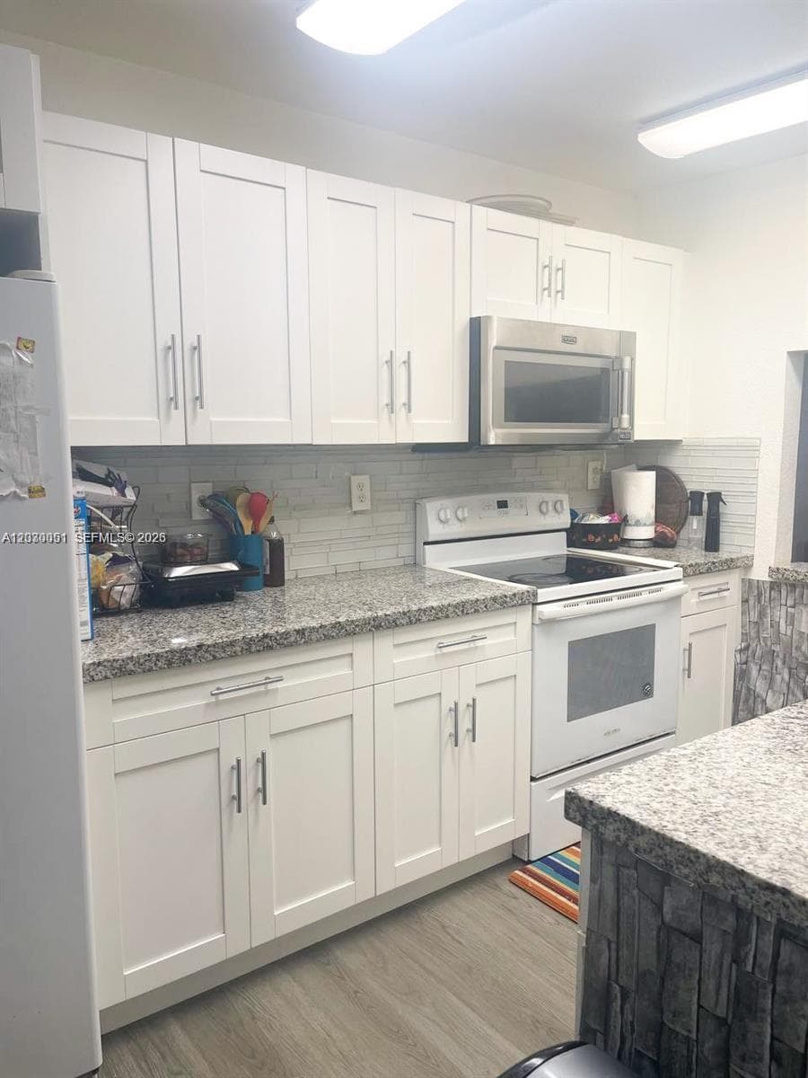 177 Lakeview Dr # 104, Weston, FL 33326 — zdjęcie 2