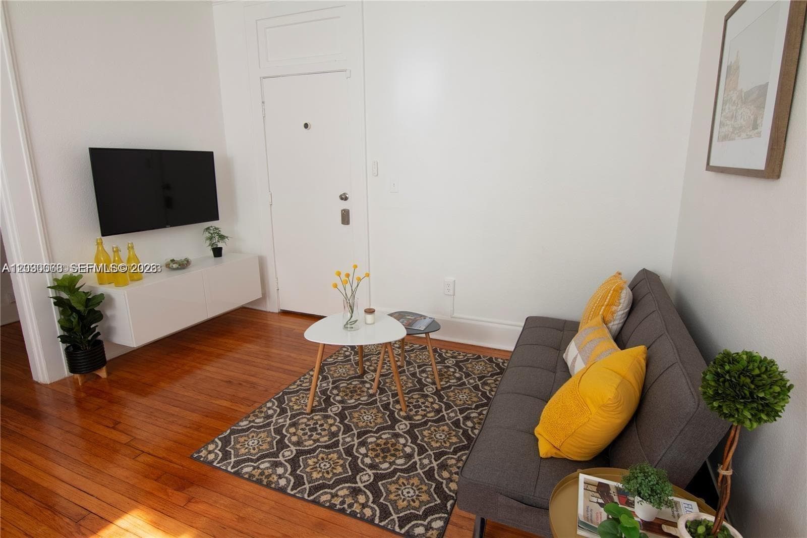 124 Mendoza Ave # 9, Coral Gables, FL 33134 — zdjęcie 3