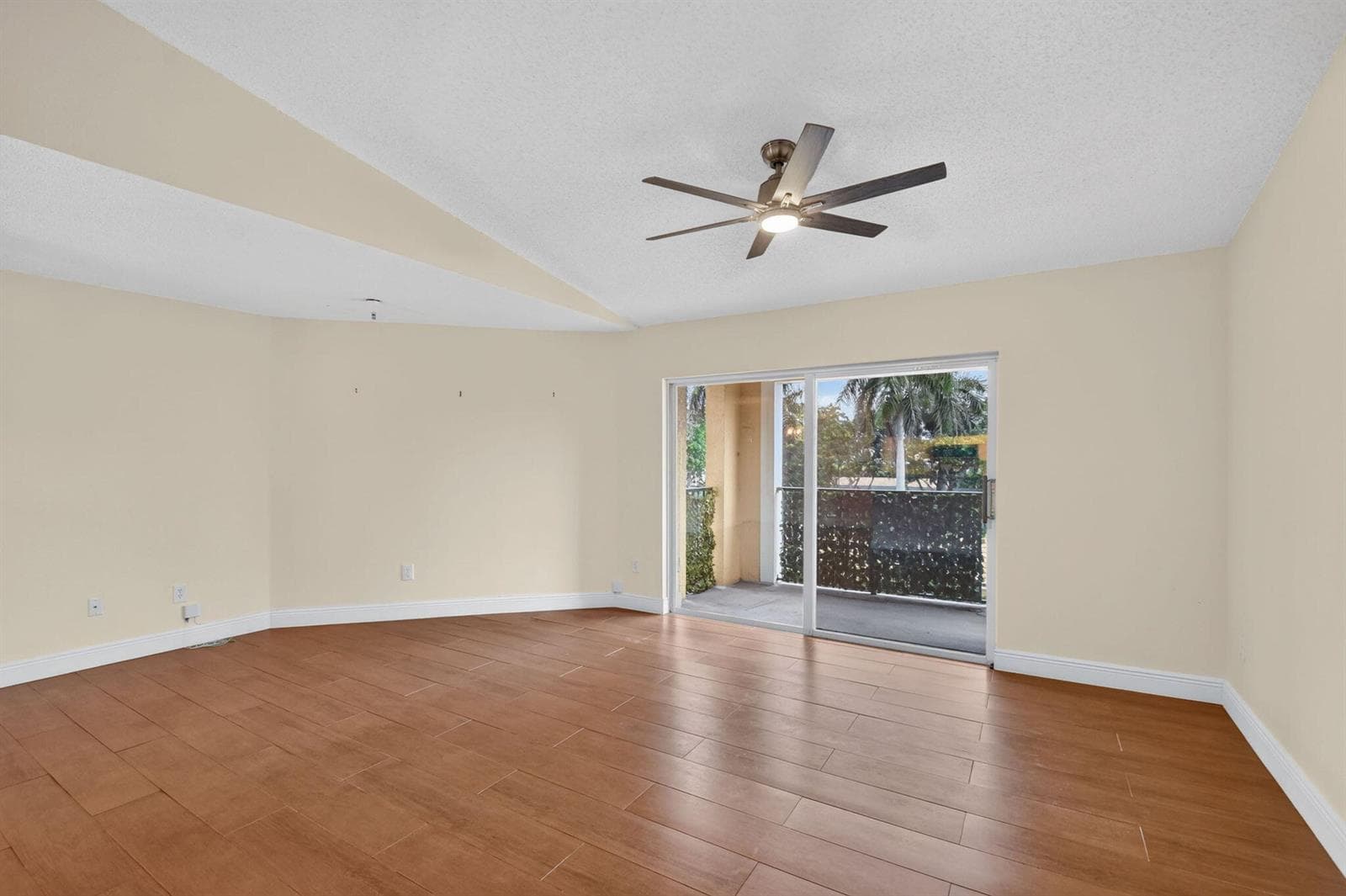 123 Yacht Club Way # 307, Hypoluxo, FL 33462 — zdjęcie 5