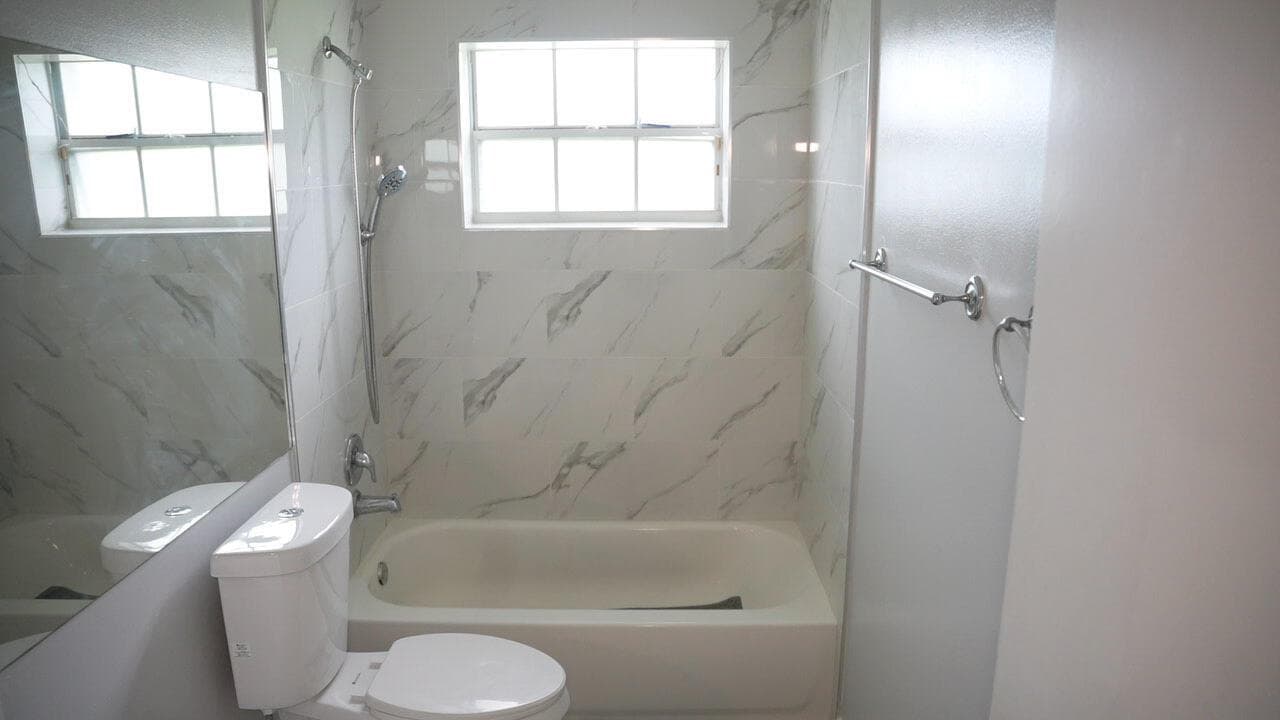 201 Maplewood Drive # 201, FL 33415 — zdjęcie 4