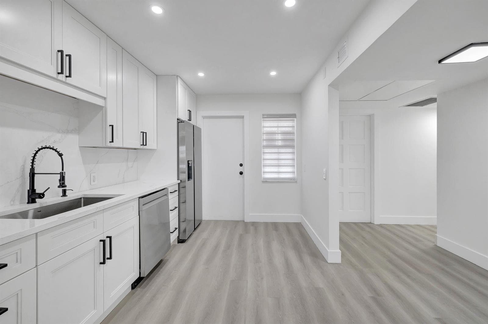 3050 N Palm Aire Drive # 704, Pompano Beach, FL 33069 — zdjęcie 4