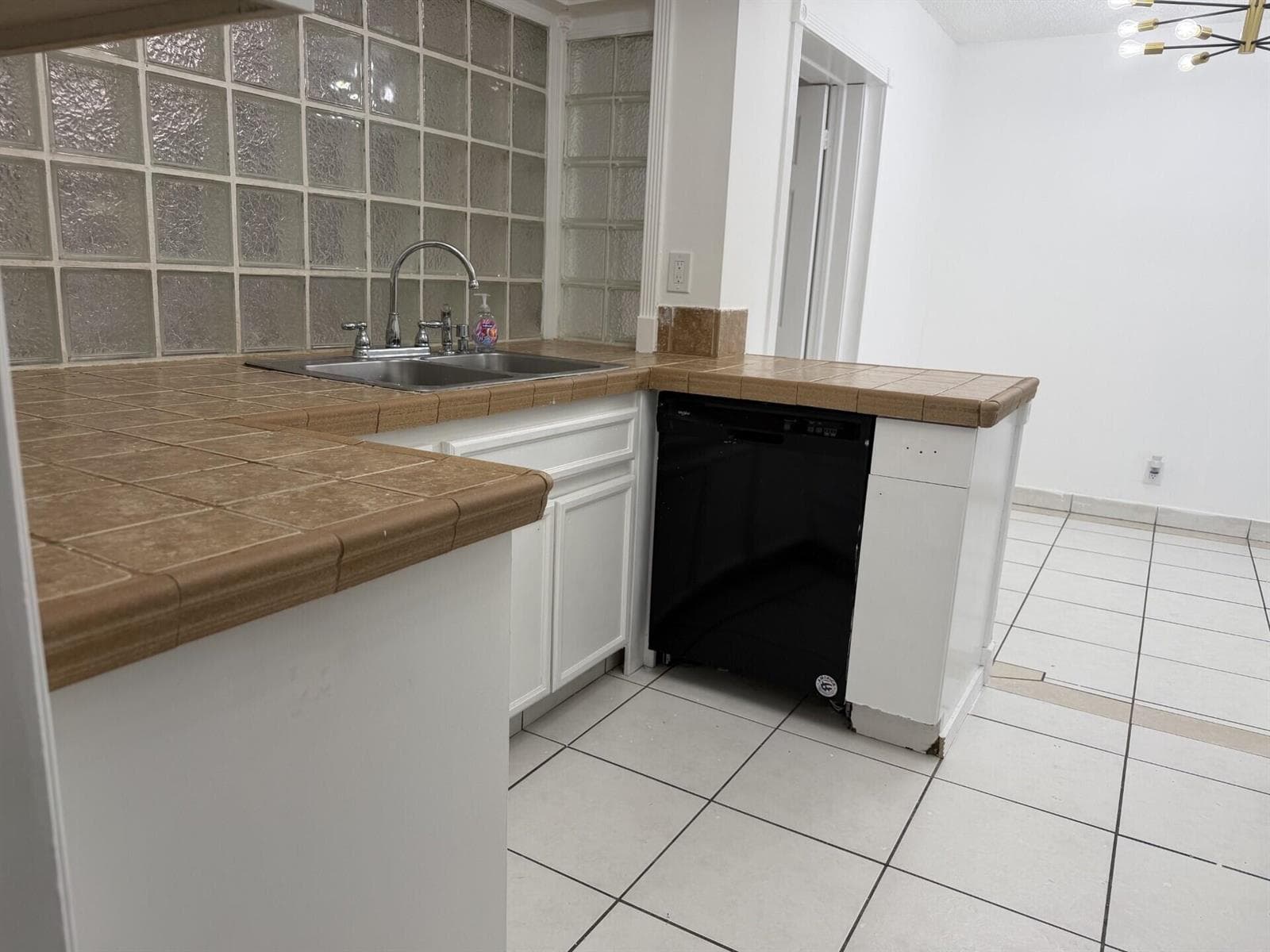 7315 NW 57th Place, Tamarac, FL 33321 — zdjęcie 4