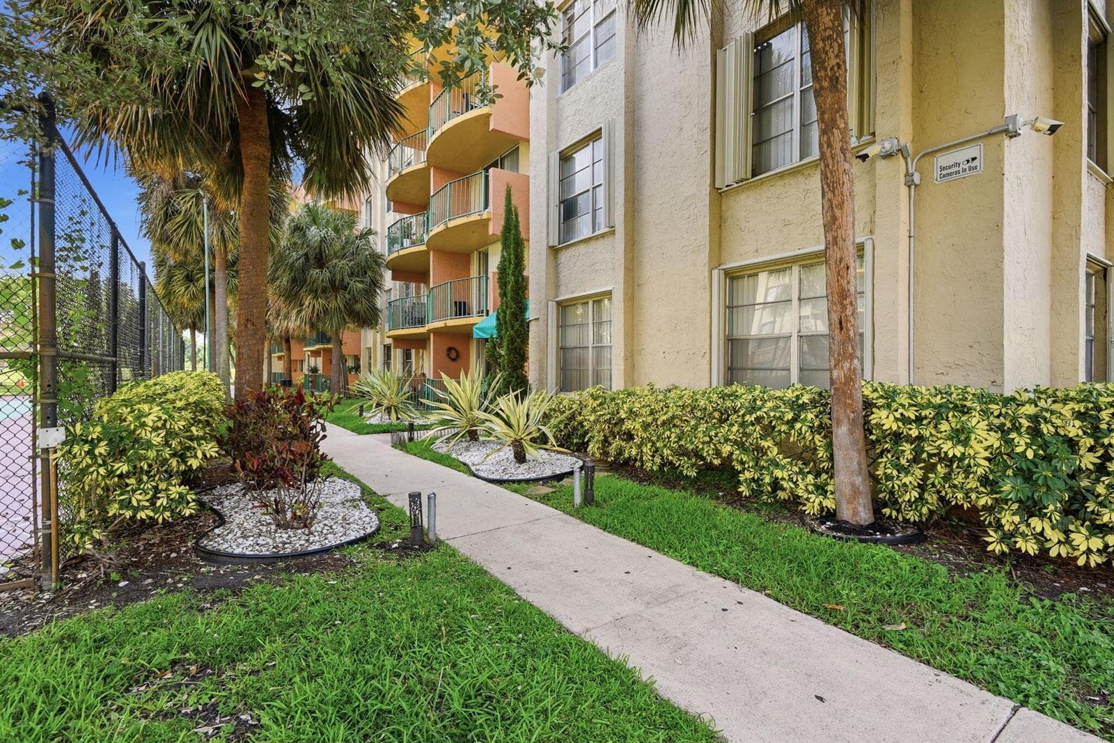 9360 Fontainebleau Boulevard # Apt 310, Miami, FL 33172 — zdjęcie 3