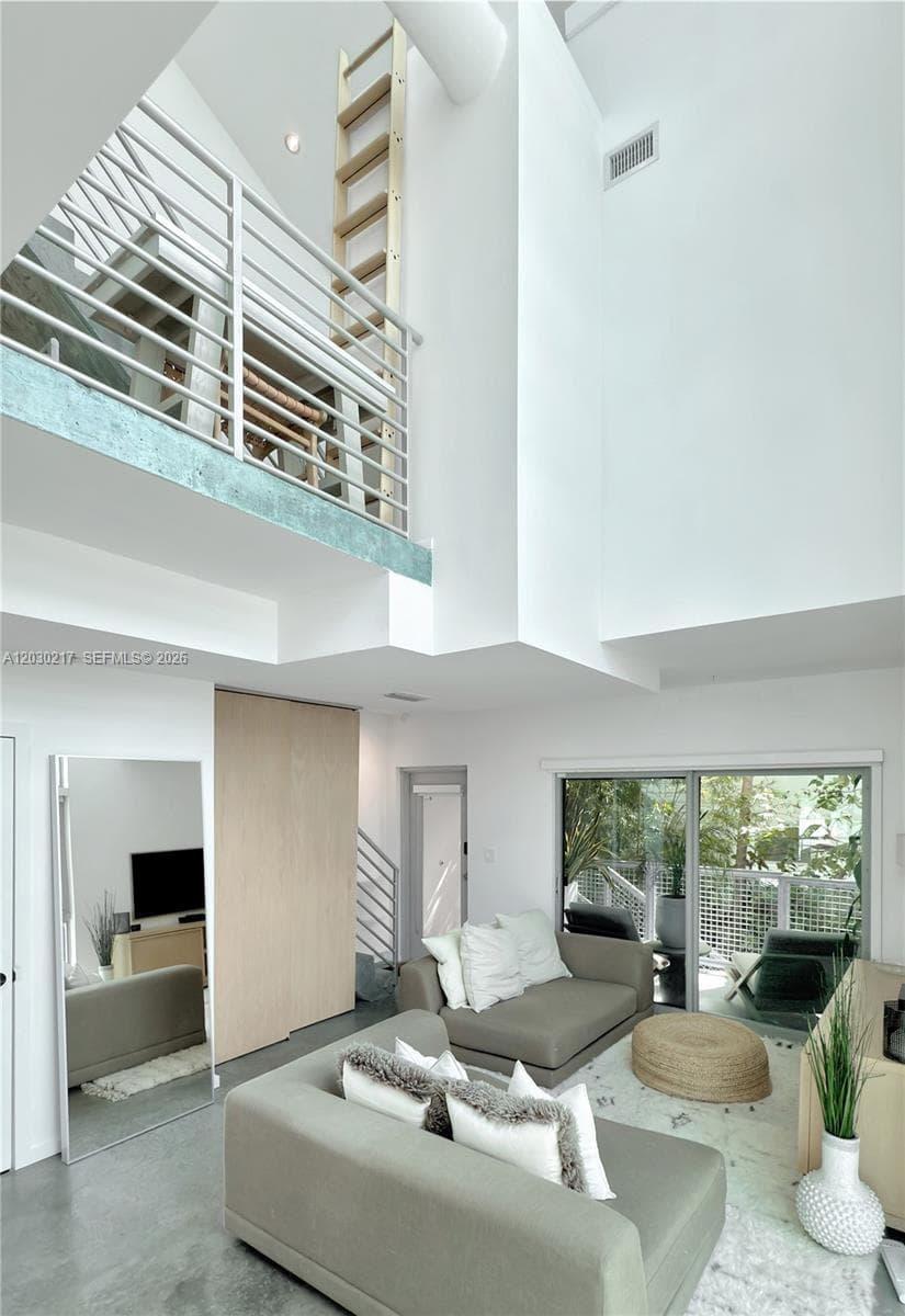 734 Michigan Ave, Miami Beach, FL 33139 — zdjęcie 2
