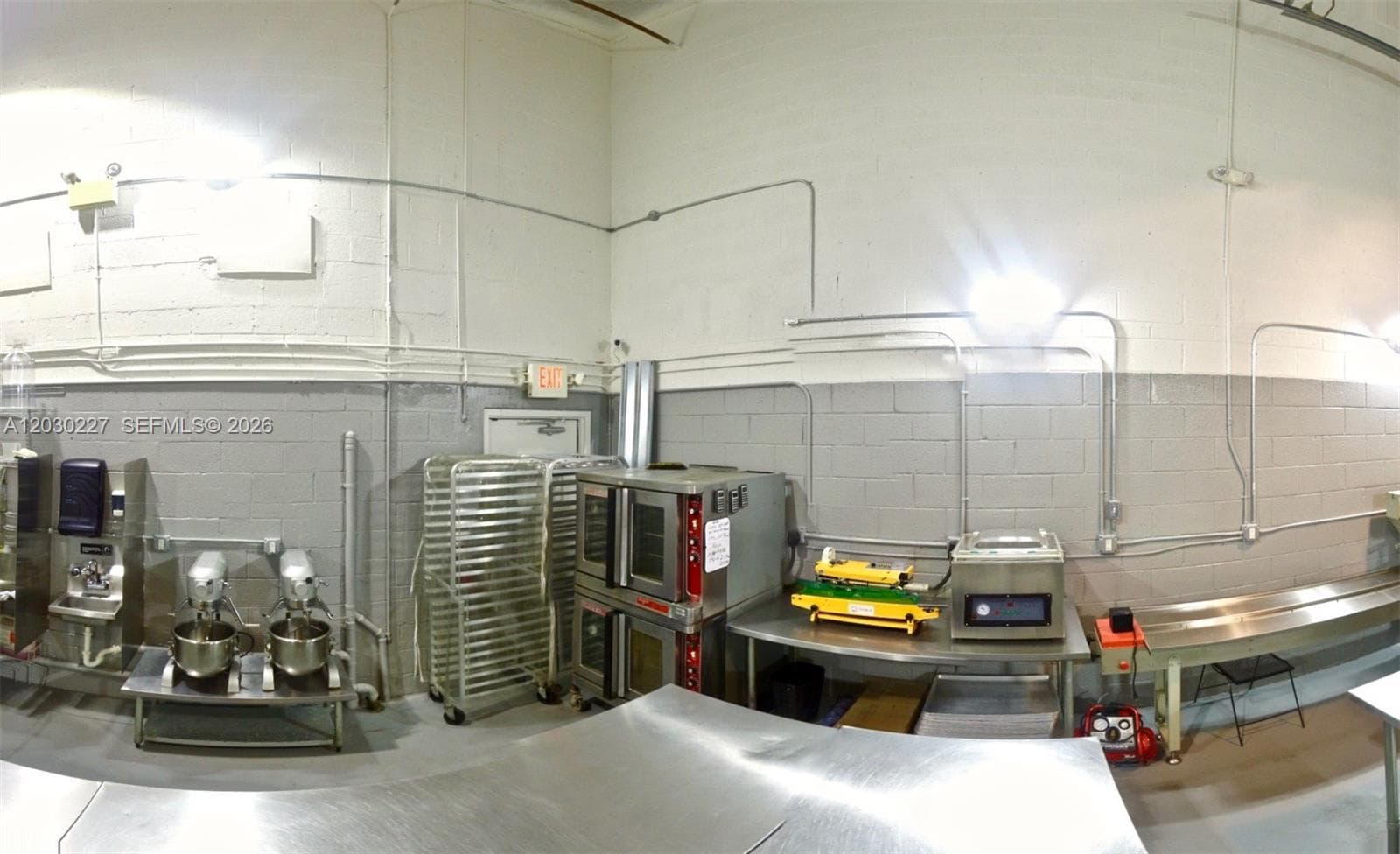 1365 NW 98th Ct, Doral, FL 33172 — zdjęcie 4